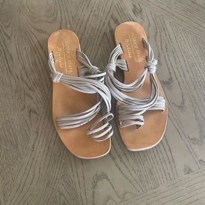 Altard state strapping sandals